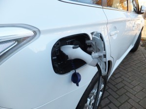 Mitsubishi Outlander PHEV, plugin port