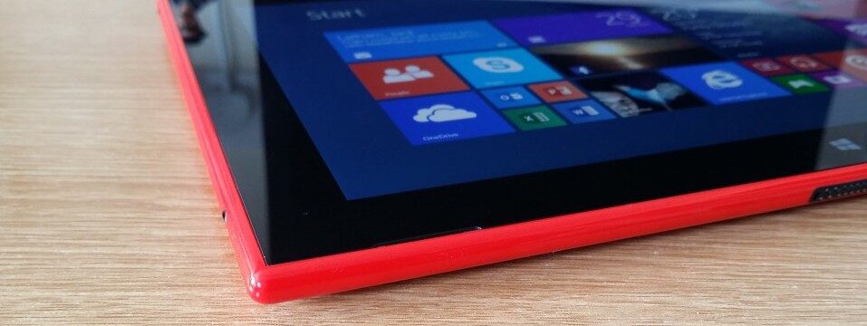 Nokia Lumia 2520 Screen