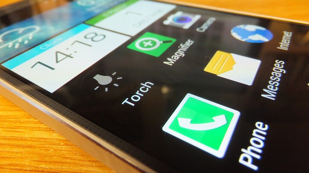 Samsung Galaxy Alpha Easy Mode
