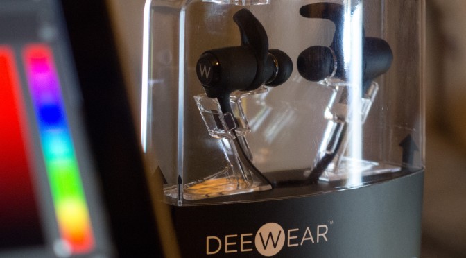 The Gadget Man – Episode 85 – FlyONE Dark bluetooth headphones from DEEWEAR