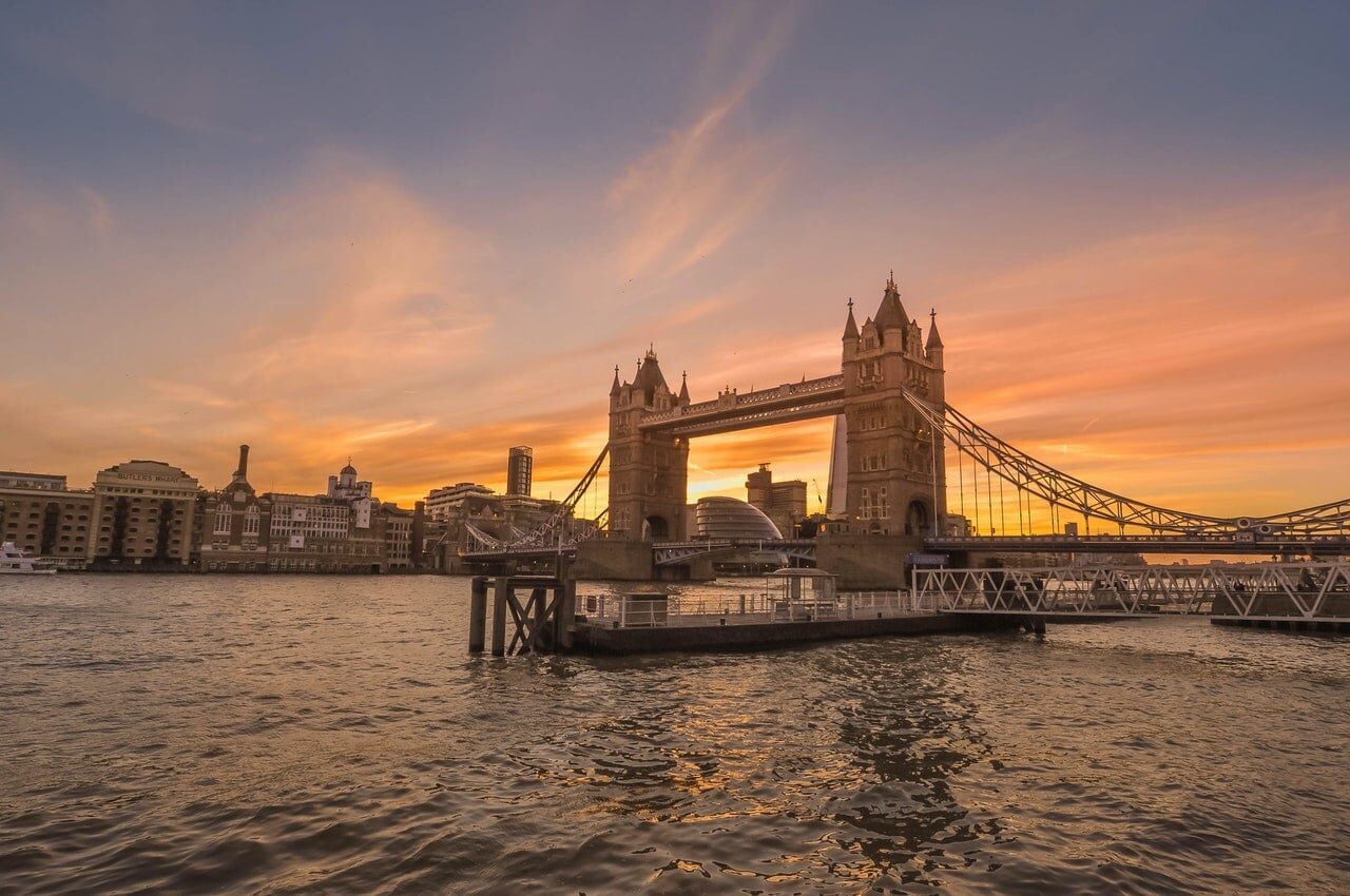 Are tourists still travelling to London?