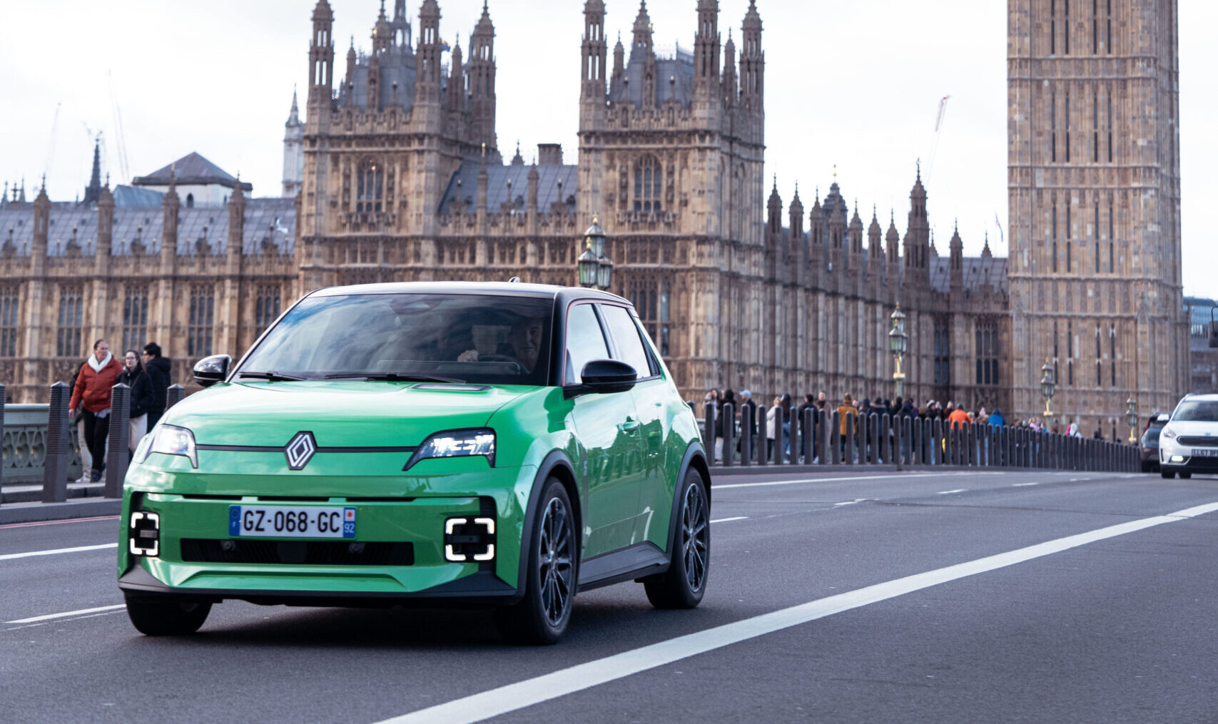 Renault R5 London Images 16th December 2024 Images Copyright Malcolm Griffiths M:07768 230706 E:malcy1970@me.com I:@malcy1970