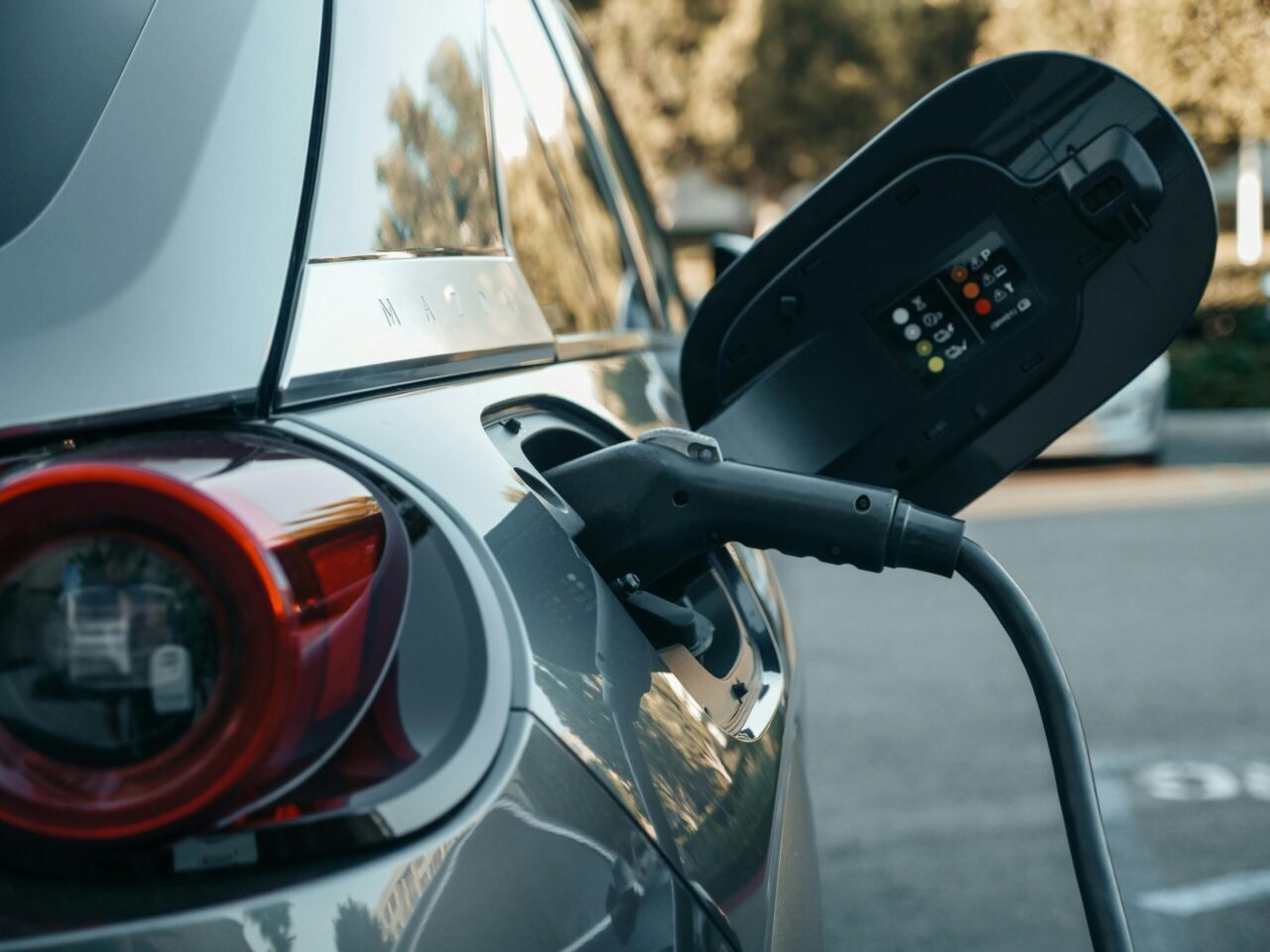 FairCharge Calls on Government to Cut VAT on Public Charging and Boost EV Adoption