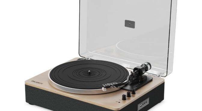 The Majority Folio Turntable Blends Style, Simplicity and Sound