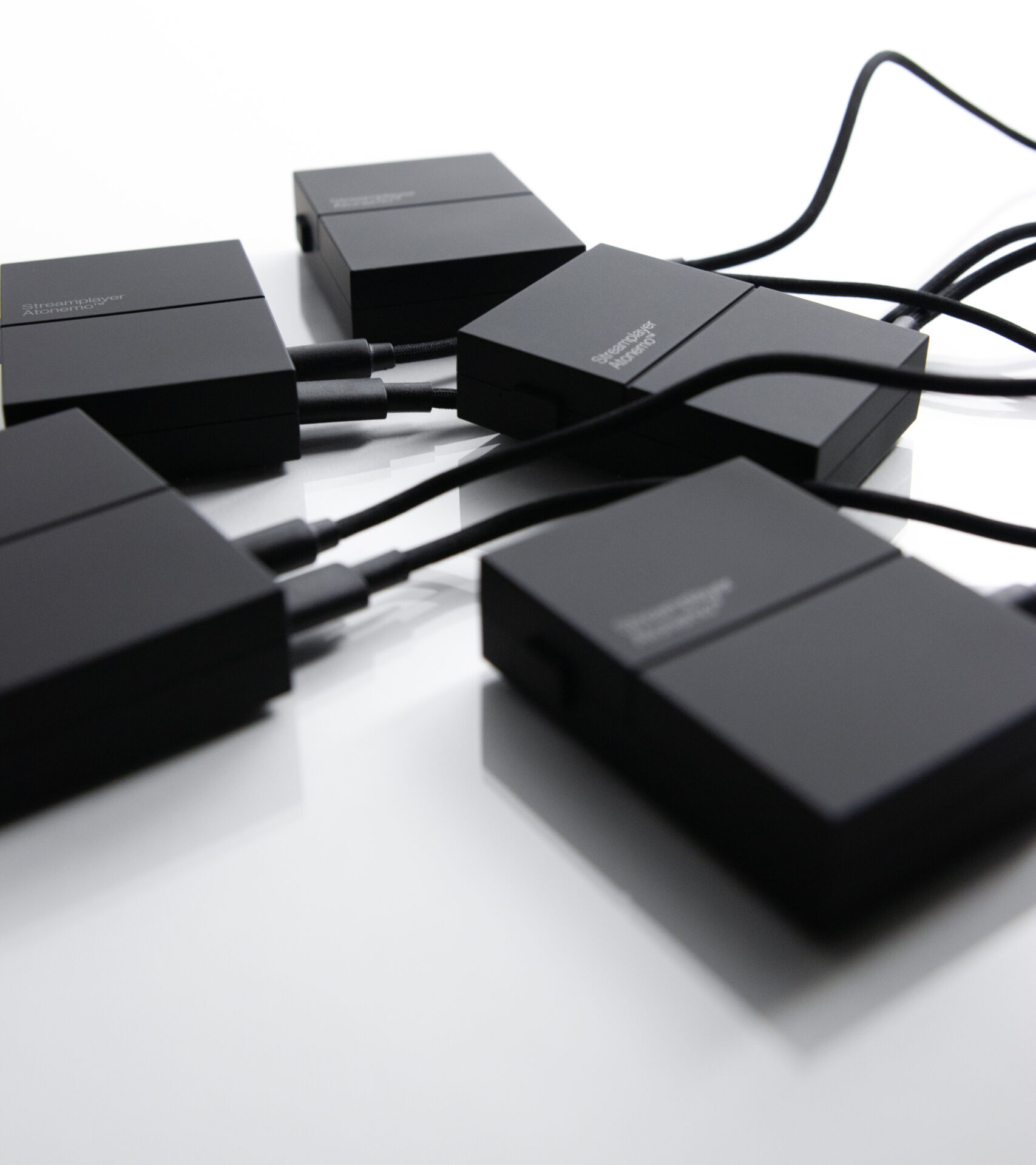 Streamplayer: The Little Box That Brings Every Speaker Back to Life